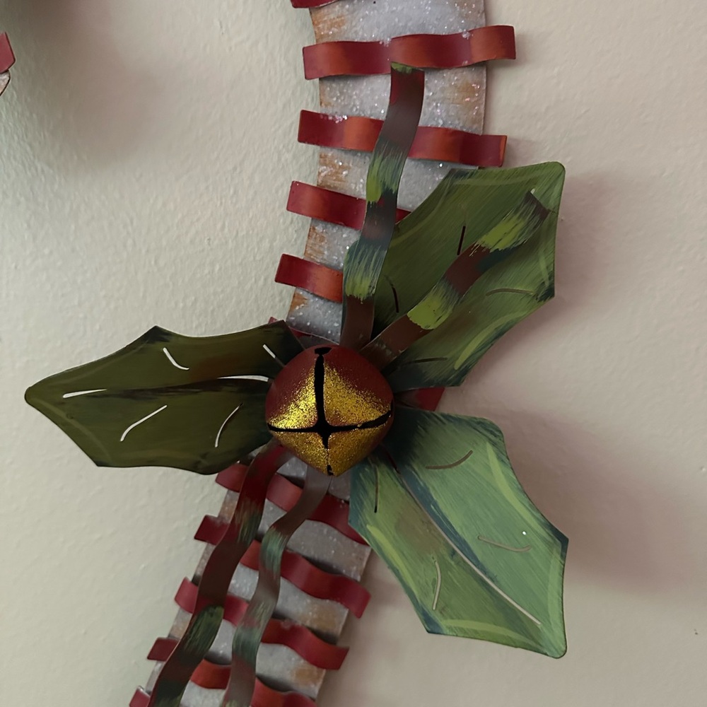 Metal Candycane with Glitter for your wall or door. - Picture 2 of 6